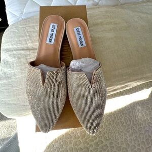 NIB STEVE MADDEN ALLY RHINESTONE MULE SIZE 7